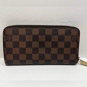 LV Damier wallet.